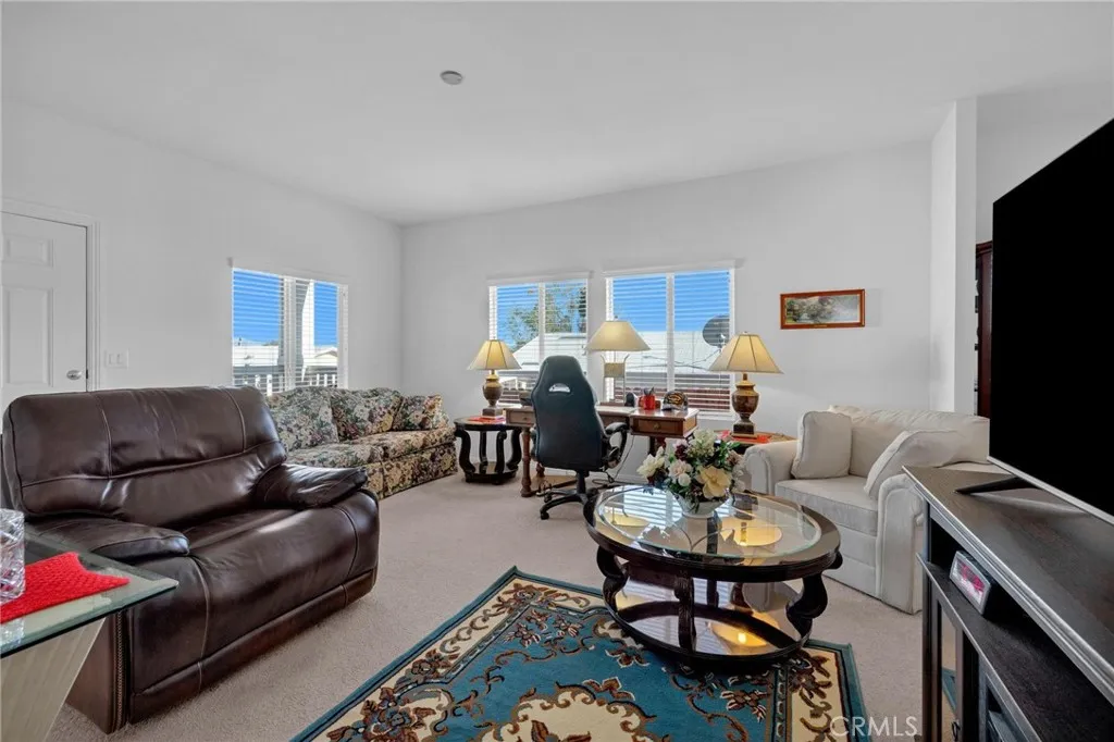 https://cdn.realtyfeed.com/cdn/127/306526015/94c8bb4a99971f7f5011cc04270532b6.webp
