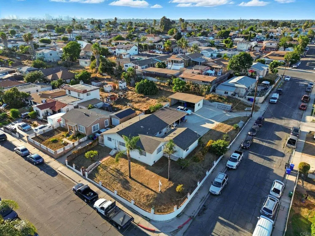 https://cdn.realtyfeed.com/cdn/127/306526017/702b41ea278c0a5cd24da1a894dffa9e.webp