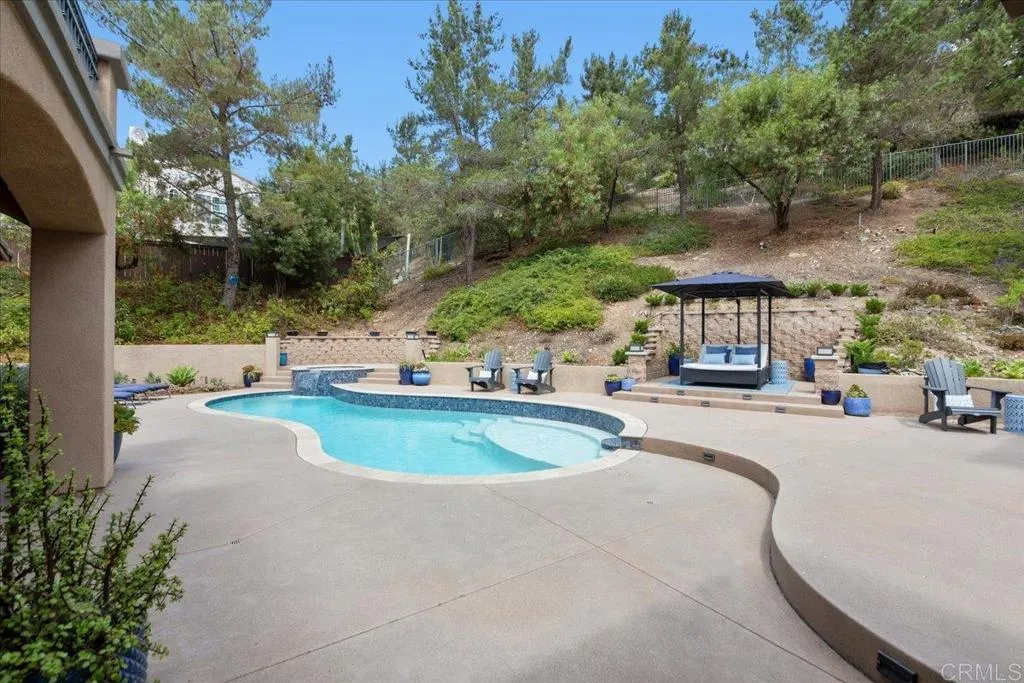 https://cdn.realtyfeed.com/cdn/127/306526062/30d5228f1d3c72d2c122542515ca0c76.webp