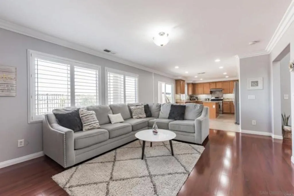 https://cdn.realtyfeed.com/cdn/127/306526074/a2cc27dc6be558a0ca1f6627e84b54ad.webp