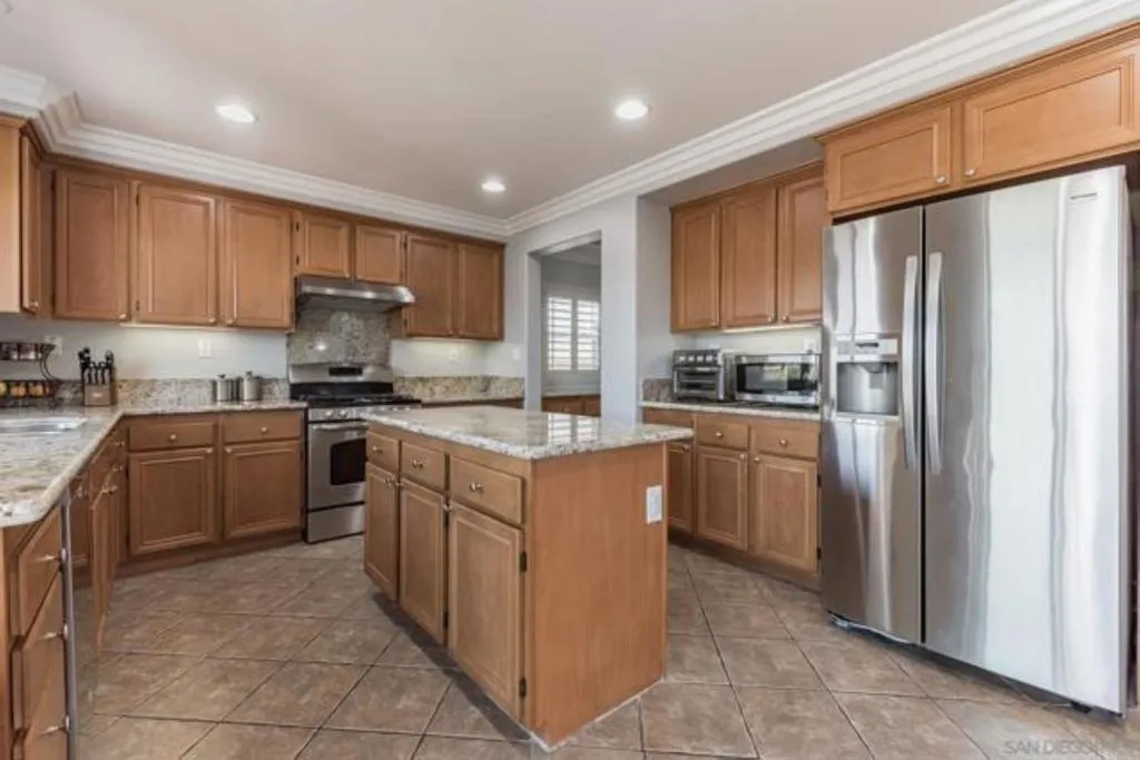 https://cdn.realtyfeed.com/cdn/127/306526074/d3e11cf04188b41d2de0febe5be02b03.webp