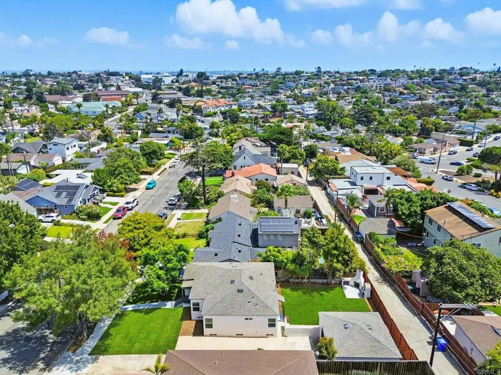https://cdn.realtyfeed.com/cdn/127/306526108/4add7c2bfd89090d17b6704507fb5467.webp