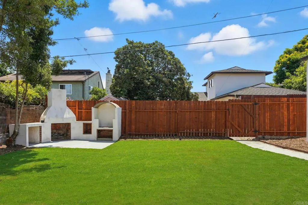 https://cdn.realtyfeed.com/cdn/127/306526108/5cc7a3ac8729894ea8f5fe36ecd0fe92.webp