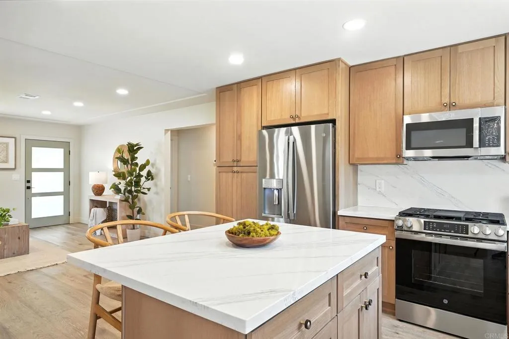 https://cdn.realtyfeed.com/cdn/127/306526108/8cae00fd4caf2ff1bc3162107e4e08e6.webp