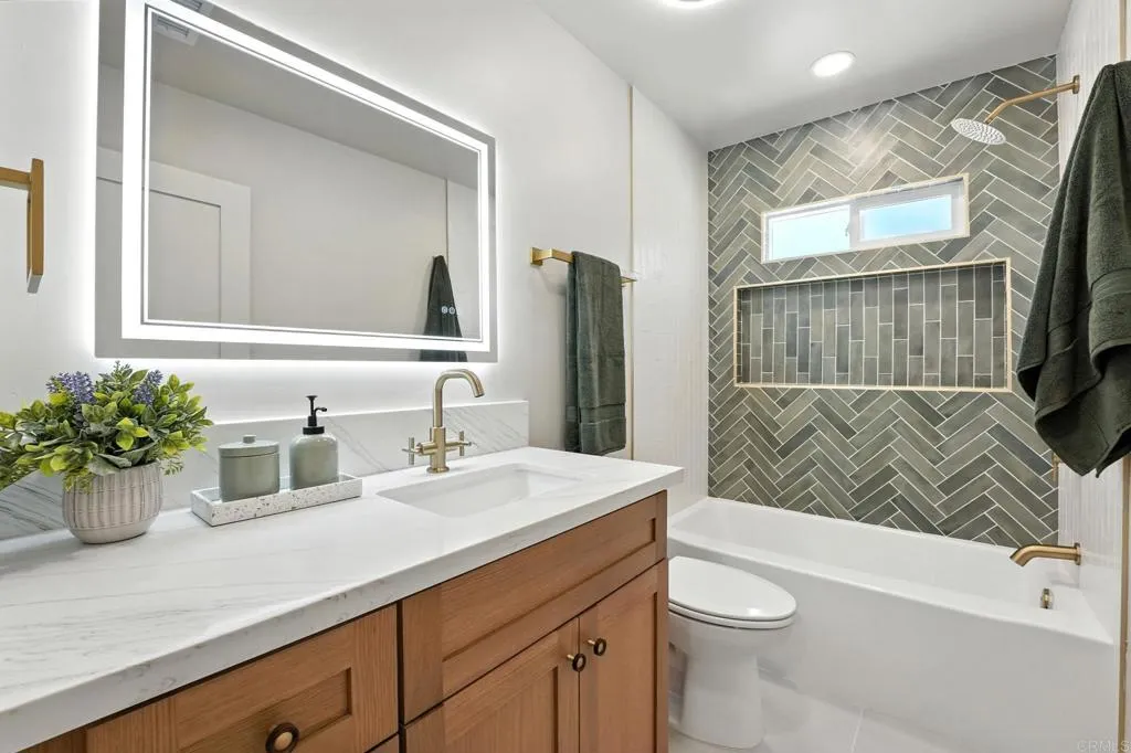 https://cdn.realtyfeed.com/cdn/127/306526108/9c0121adc7cd9c8e994500dbd5ee9f58.webp