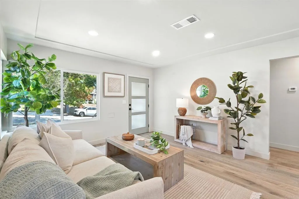 https://cdn.realtyfeed.com/cdn/127/306526108/bc65d1bbeb4af0c50c8dbb2c017fff61.webp