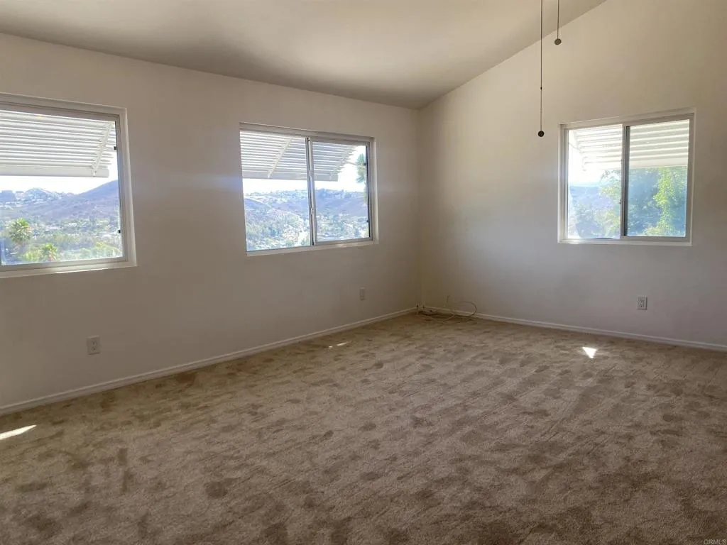 https://cdn.realtyfeed.com/cdn/127/306526109/02a6d9eb54d87865af1c7539862c87ae.webp