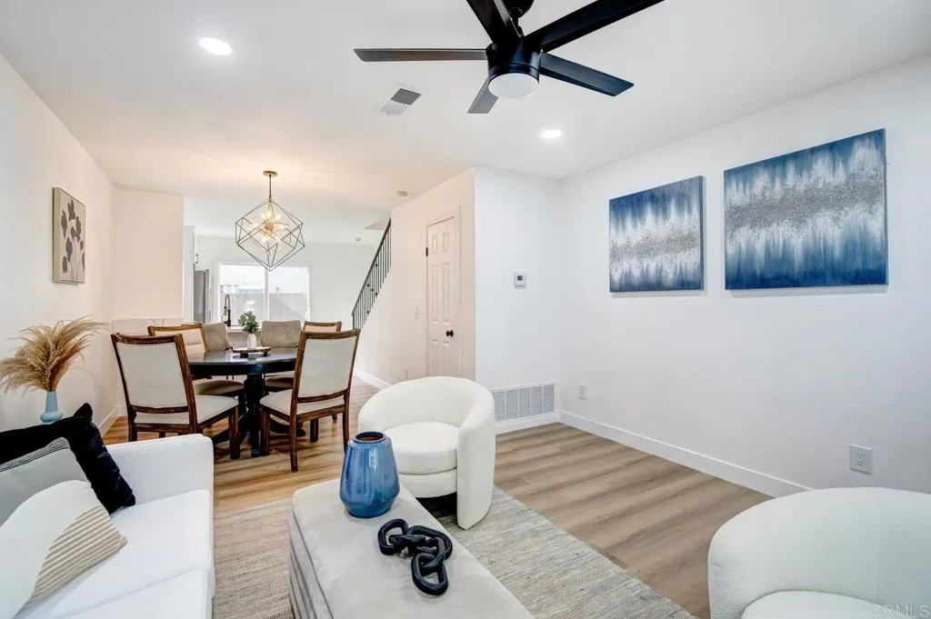 https://cdn.realtyfeed.com/cdn/127/306526111/b80c164d8b51eb8421db6cf15d71c2c7.webp
