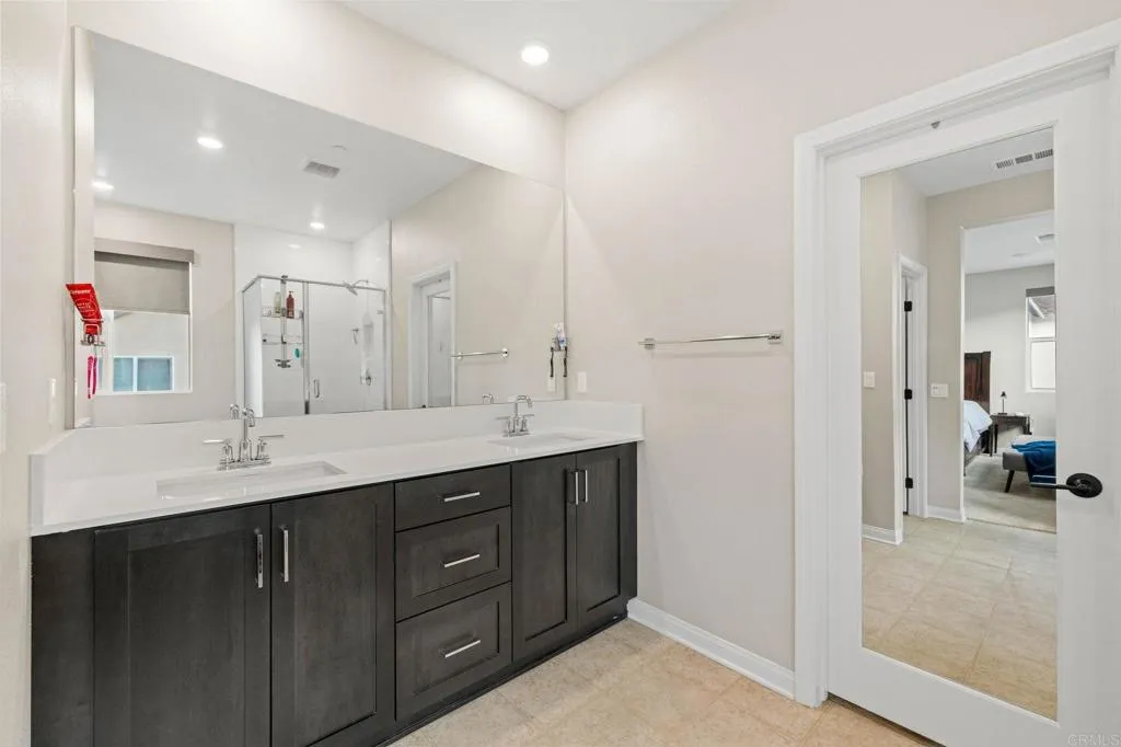 https://cdn.realtyfeed.com/cdn/127/306526112/308a6a2ad91b7f2c38085d534621d166.webp