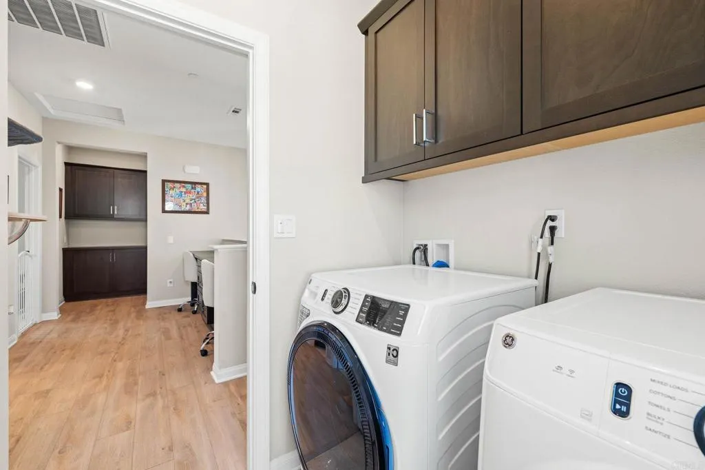 https://cdn.realtyfeed.com/cdn/127/306526112/b5e0c7d1cde49ae6511541e56eb95777.webp