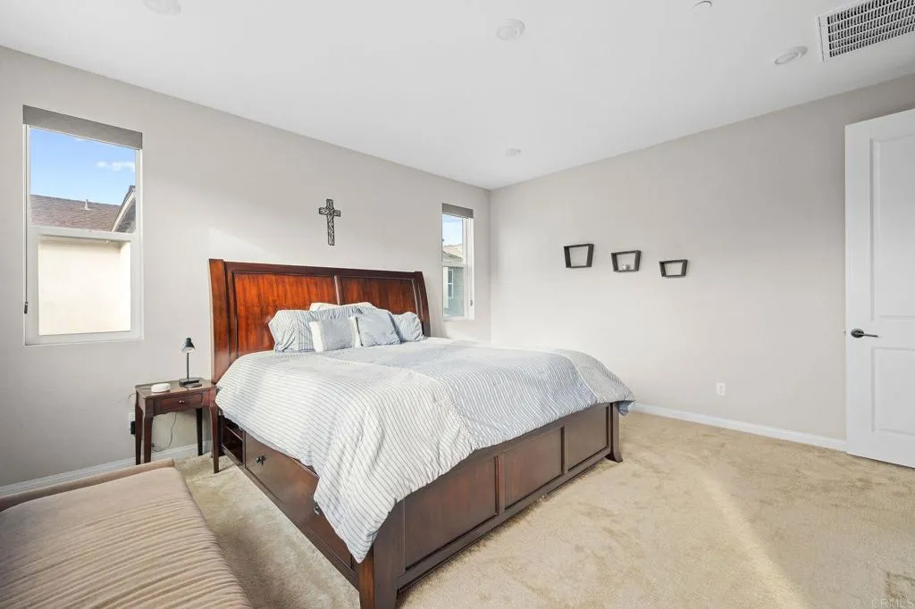 https://cdn.realtyfeed.com/cdn/127/306526112/bec451750d483e47e123c74ce2613a20.webp