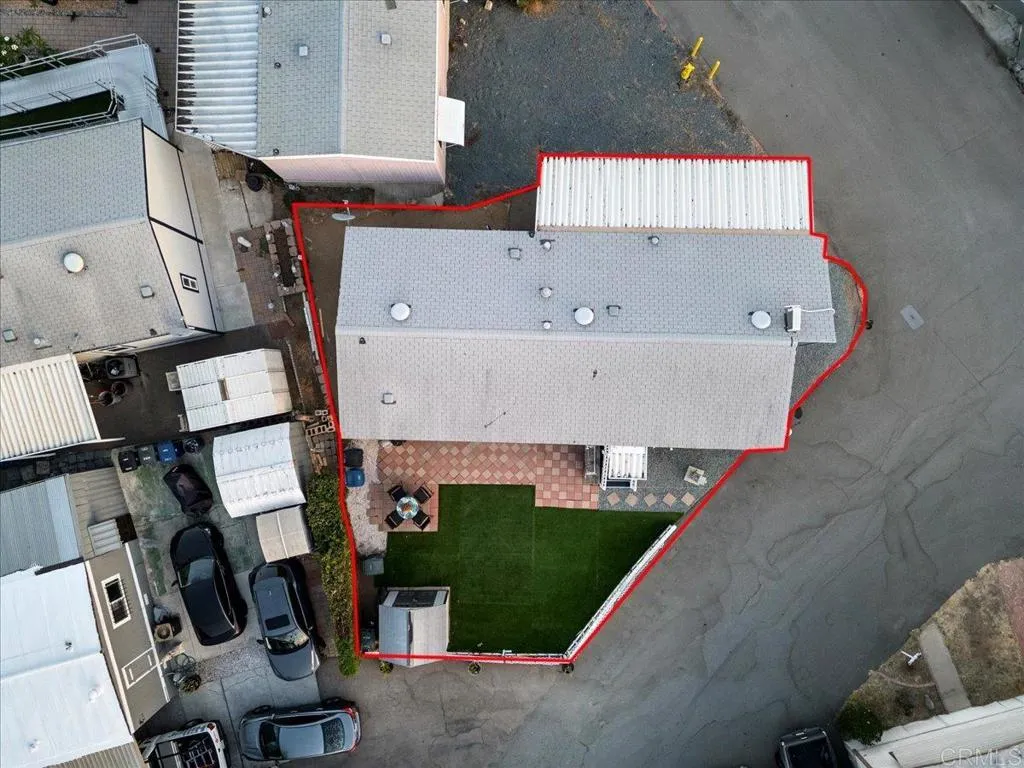 https://cdn.realtyfeed.com/cdn/127/306526176/8aaa52b85a847ae8157a42ac0b50ae18.webp