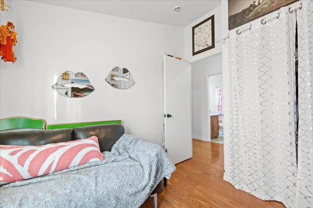 https://cdn.realtyfeed.com/cdn/127/306526176/af0d3fbb1df7fa050c74799b44fa2476.webp