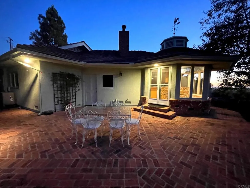 https://cdn.realtyfeed.com/cdn/127/306526214/1ec4218e67c4ed90b14daadfbca5d927.webp