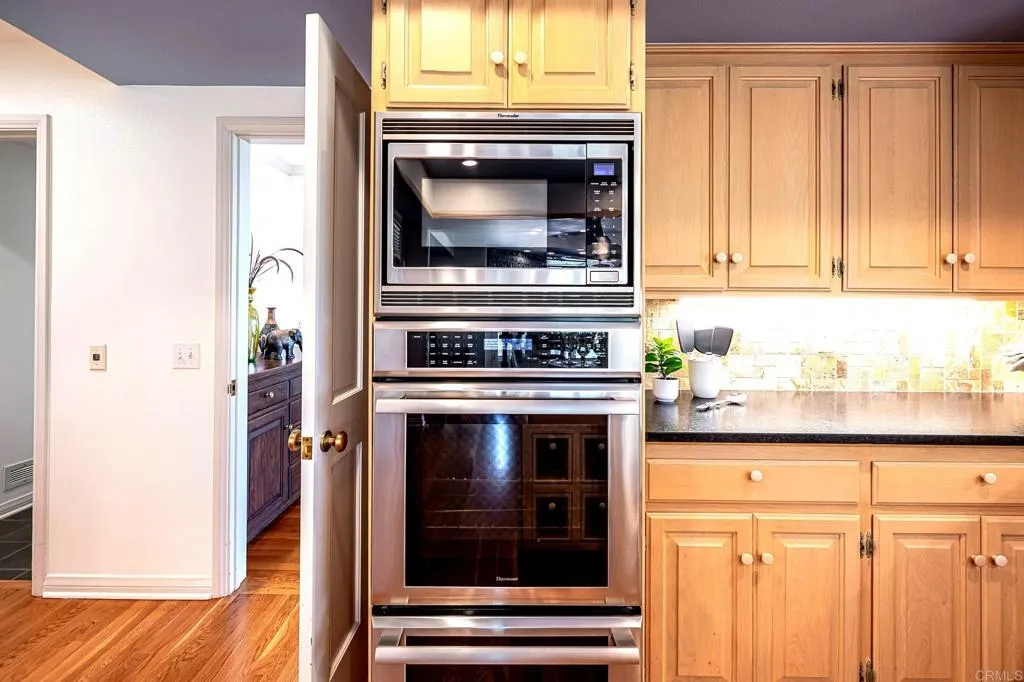 https://cdn.realtyfeed.com/cdn/127/306526214/a2051b0d7f305b97fe99d3ff1af2420c.webp