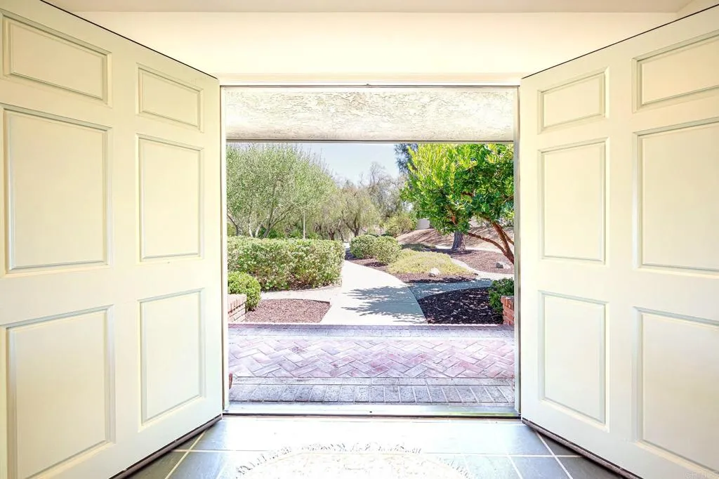 https://cdn.realtyfeed.com/cdn/127/306526214/ac719a895b34659bc69a13aeb68e9bbd.webp