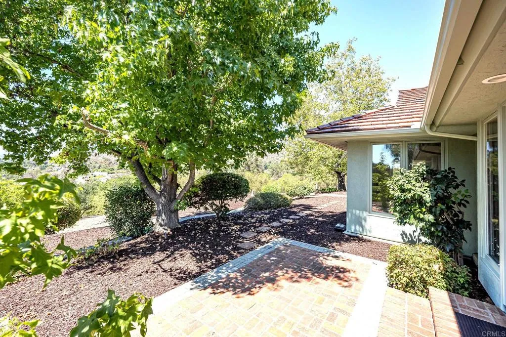 https://cdn.realtyfeed.com/cdn/127/306526214/ced6e962dad7cf3a25d66a37dd56c6d3.webp
