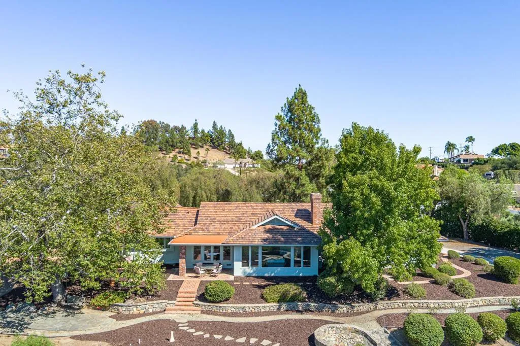 https://cdn.realtyfeed.com/cdn/127/306526214/e2a637cb3c4addaf446a73a9d660d98c.webp