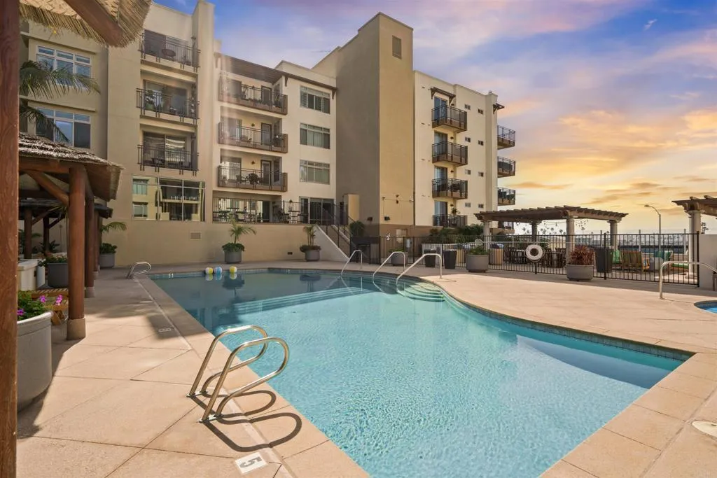 https://cdn.realtyfeed.com/cdn/127/306526219/4b50ecd8e170ed38d09a7534596138d5.webp