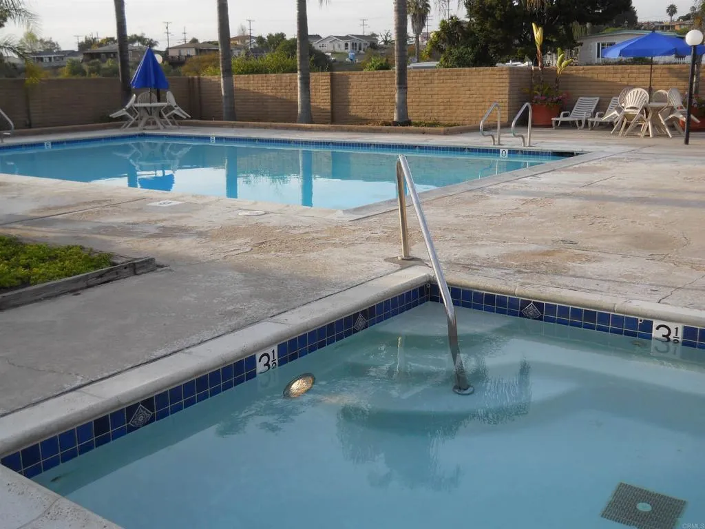 https://cdn.realtyfeed.com/cdn/127/306526284/ca5f20f9bb5ab8d4fb28545bee78ad58.webp