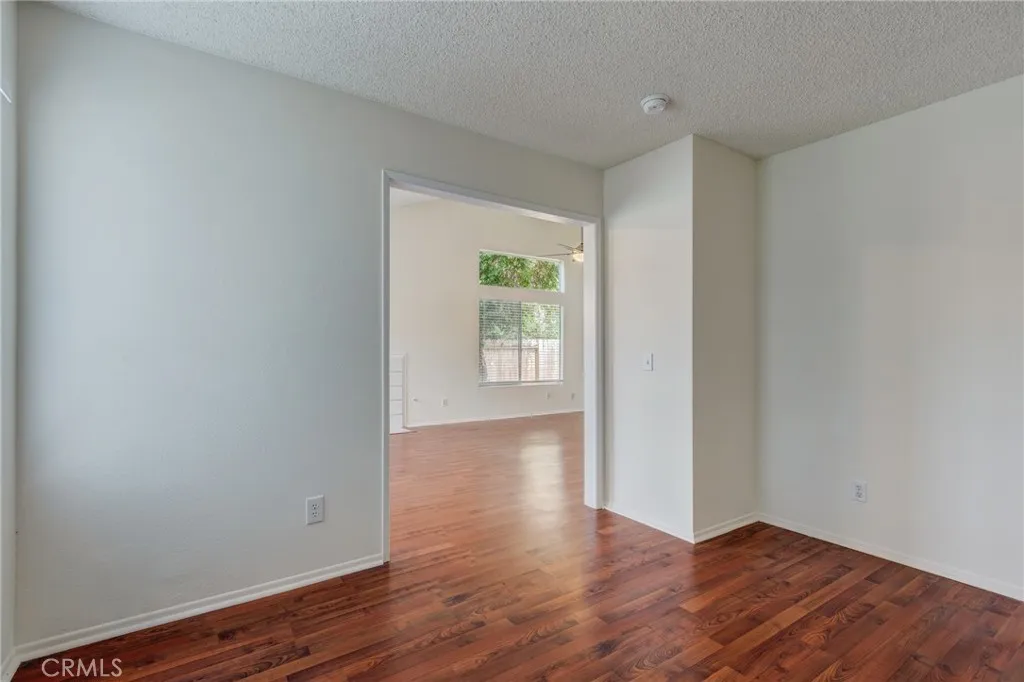 https://cdn.realtyfeed.com/cdn/127/306526285/2c568a29ea6395d5e96a6d7e6b5fb7dd.webp