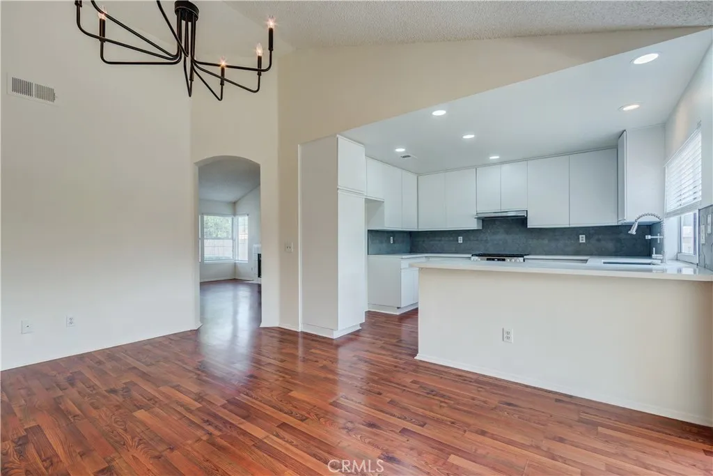 https://cdn.realtyfeed.com/cdn/127/306526285/cbceff232ce84b0e88231a9b12b58ab7.webp