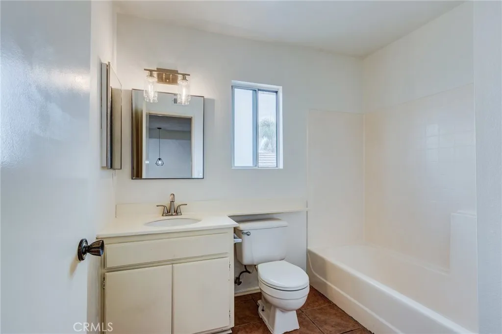 https://cdn.realtyfeed.com/cdn/127/306526288/acd980c6f3ee3b4a872a908c9e091446.webp
