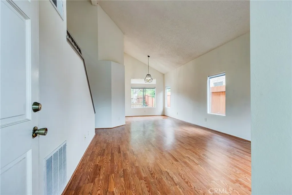 https://cdn.realtyfeed.com/cdn/127/306526288/cd52f98cdd1780511f788db2bf6928e4.webp