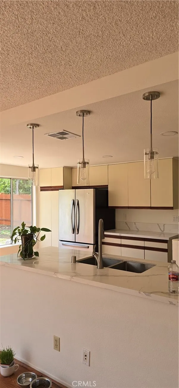 https://cdn.realtyfeed.com/cdn/127/306526288/fd6f003399ea4ebd93c46075f2955a57.webp