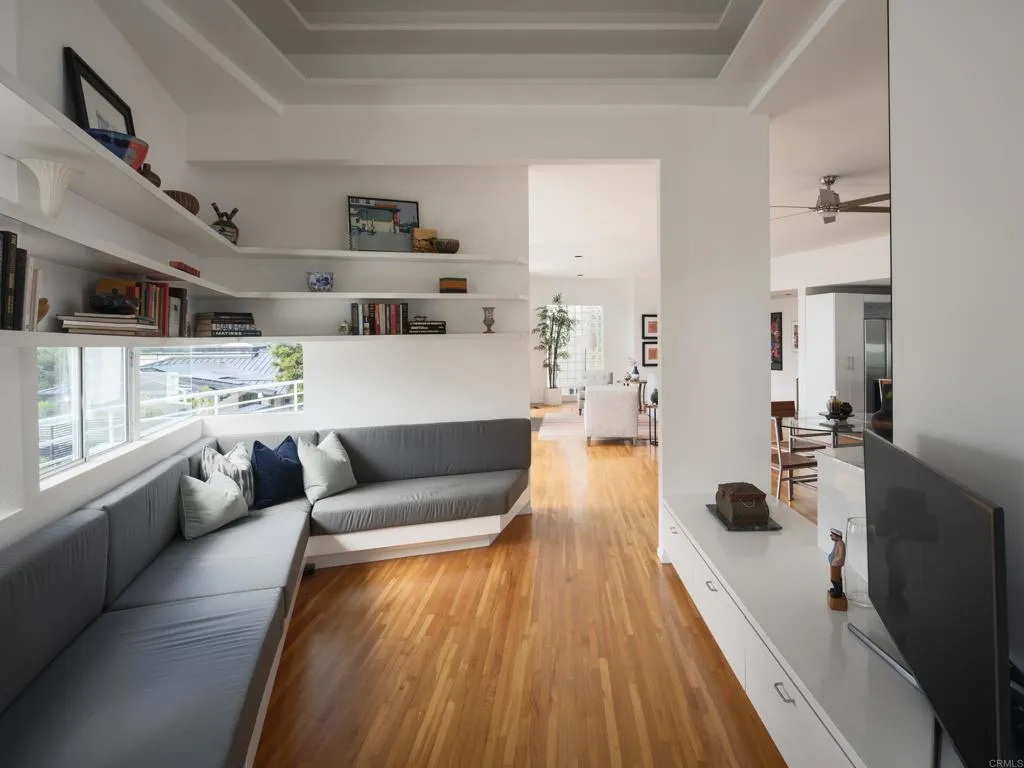 https://cdn.realtyfeed.com/cdn/127/306526330/49976a3cc15dd2e6b3caa3fc63a151e2.webp