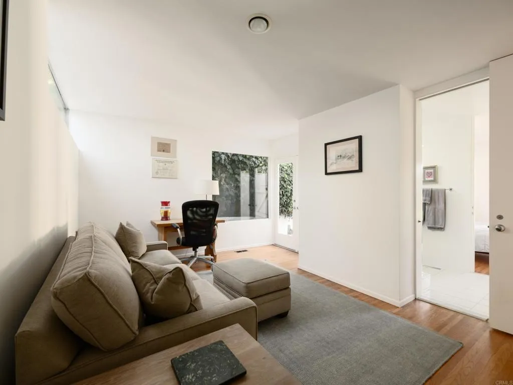https://cdn.realtyfeed.com/cdn/127/306526330/52de473c5af77ca62eebe5d4e63f8e52.webp