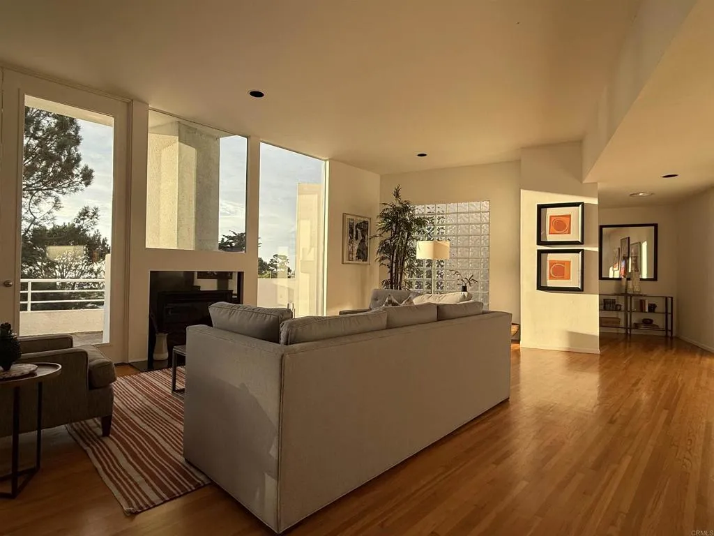 https://cdn.realtyfeed.com/cdn/127/306526330/68acc4f4ca3ed6c191abb400b92f14f1.webp