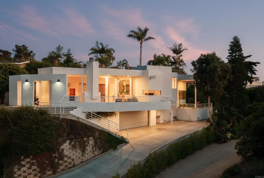 https://cdn.realtyfeed.com/cdn/127/306526330/998efeae30c37ef3335822ce67d67b7b.webp