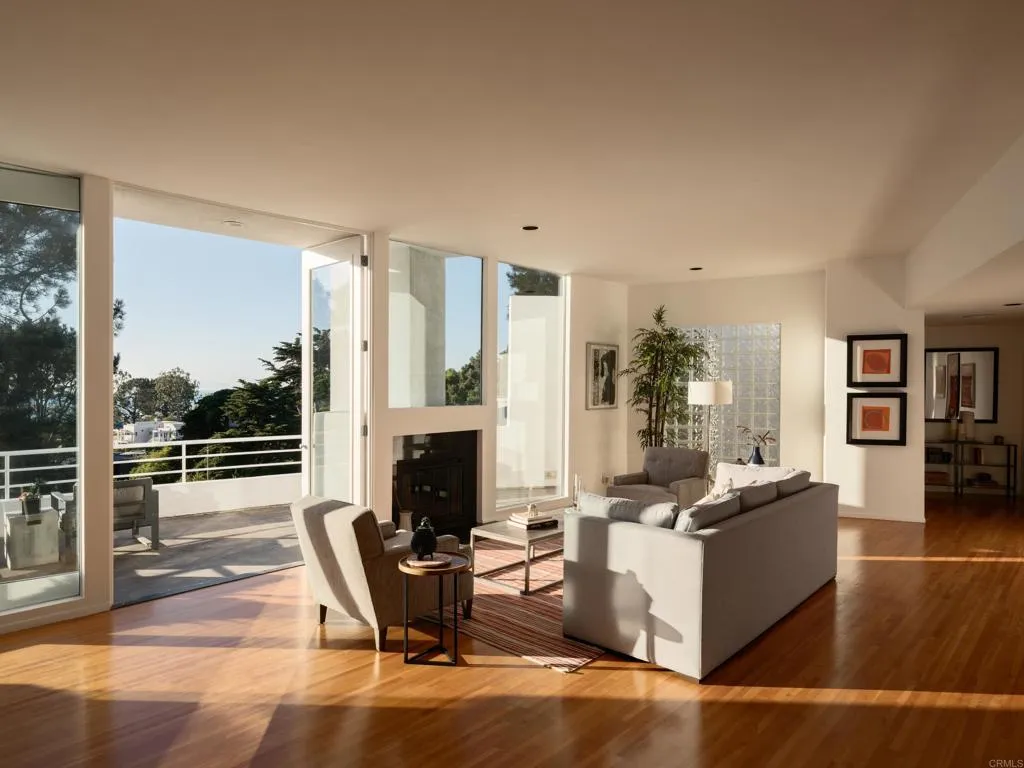 https://cdn.realtyfeed.com/cdn/127/306526330/c8c41bfc7ed204c834d70aee03eb698c.webp
