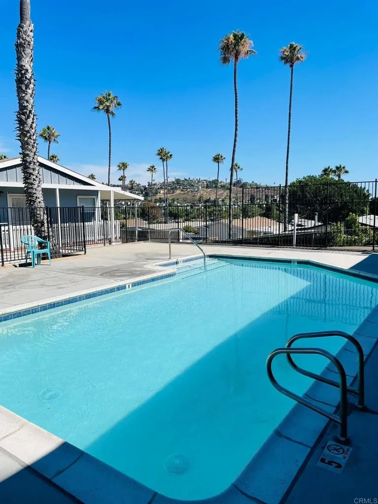 https://cdn.realtyfeed.com/cdn/127/306526373/247de6122369b04c0824672e2f6694a8.webp