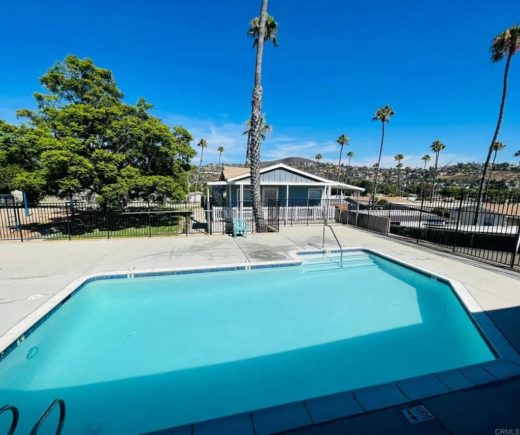 https://cdn.realtyfeed.com/cdn/127/306526373/542520e5b8c9d6d152a83a543a4a414d.webp