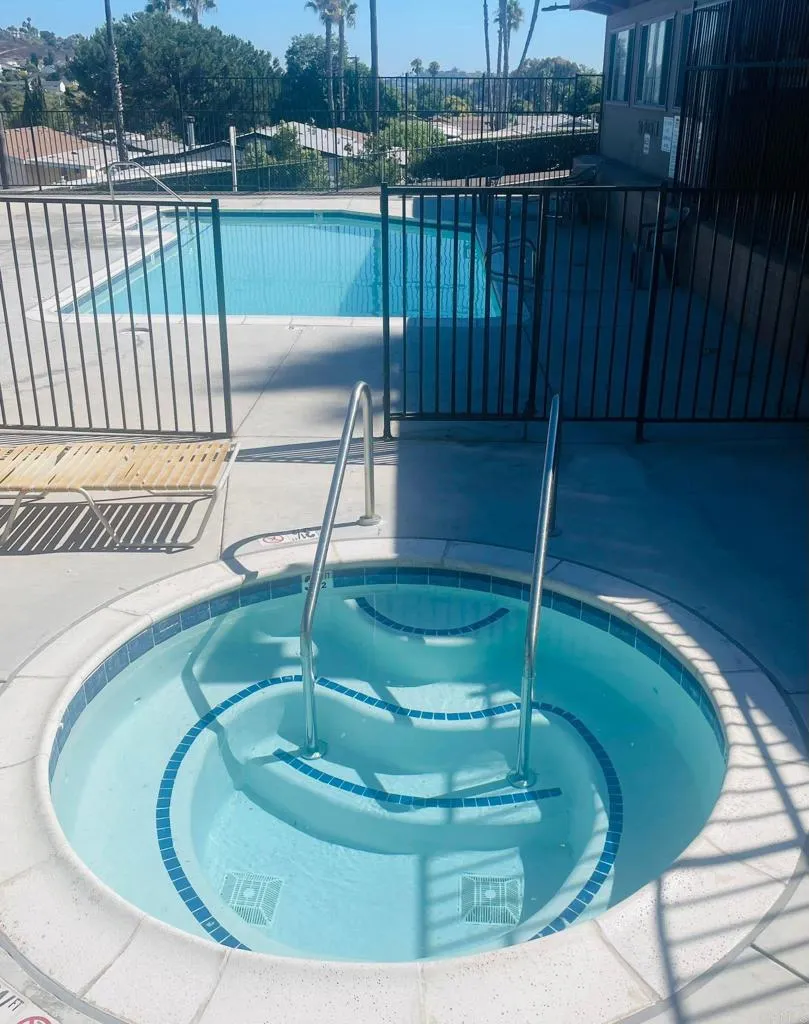 https://cdn.realtyfeed.com/cdn/127/306526373/6f7d5520f5e5049d03292fd2fbe1244a.webp