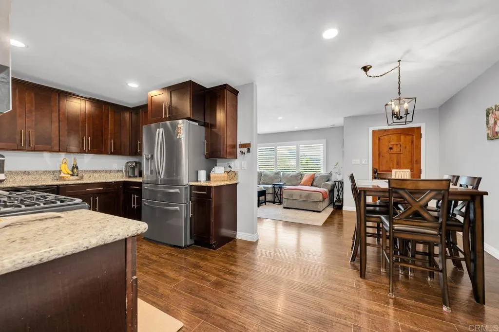 https://cdn.realtyfeed.com/cdn/127/306527493/39b1945a9195cfe20734f1278c42fe9d.webp