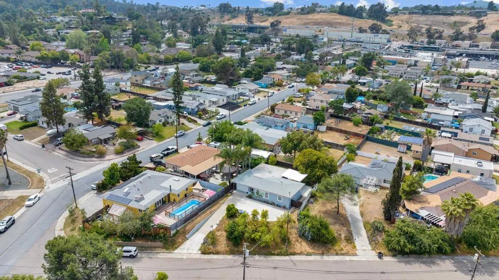 https://cdn.realtyfeed.com/cdn/127/306527493/fc57cd7587c1fbf35aa210938ba2dc8f.webp
