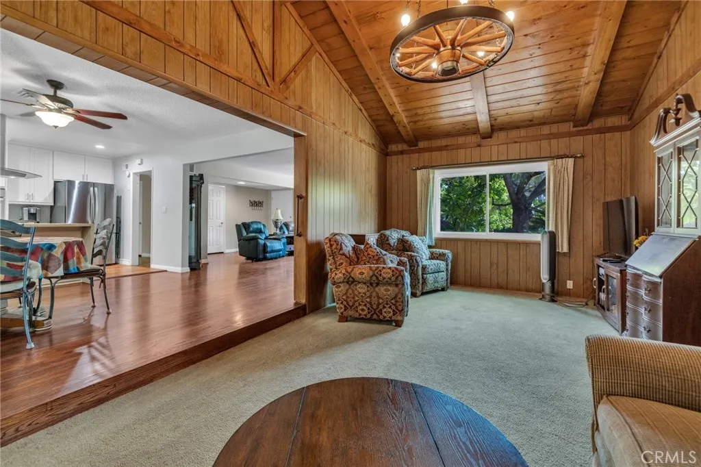 https://cdn.realtyfeed.com/cdn/127/306527499/f4a731e612f527cdba8eeb5a142e03b6.webp