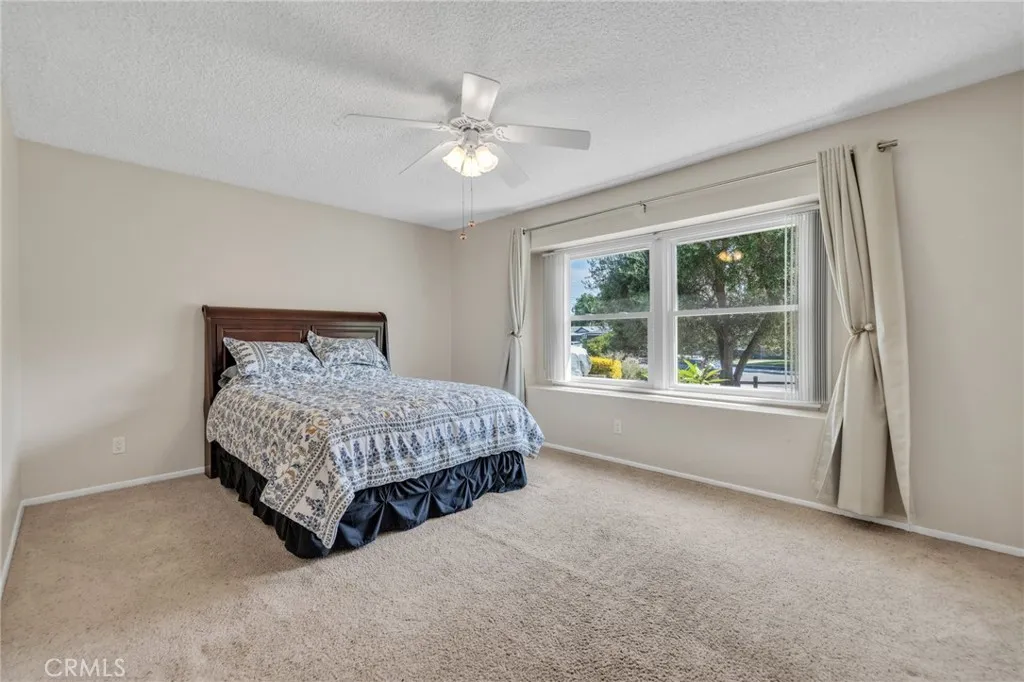 https://cdn.realtyfeed.com/cdn/127/306527499/fe67cc8ff40a04b1eb9a7d07c0d20a60.webp