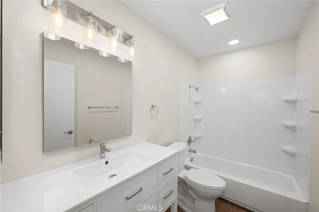 https://cdn.realtyfeed.com/cdn/127/306527500/0b55a4493b3d231140a7ad5c0195924b.webp