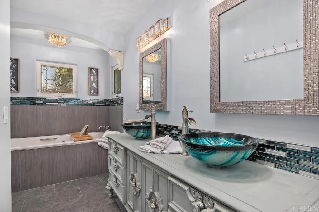 https://cdn.realtyfeed.com/cdn/127/306527529/5d557b0dbbc1961b269a088155f0f1f4.webp