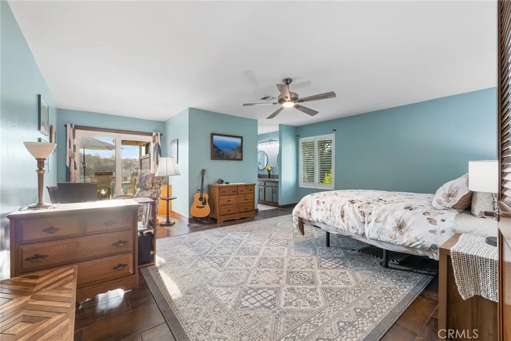 Photo #16: OC25191308 Listing: Photo #16