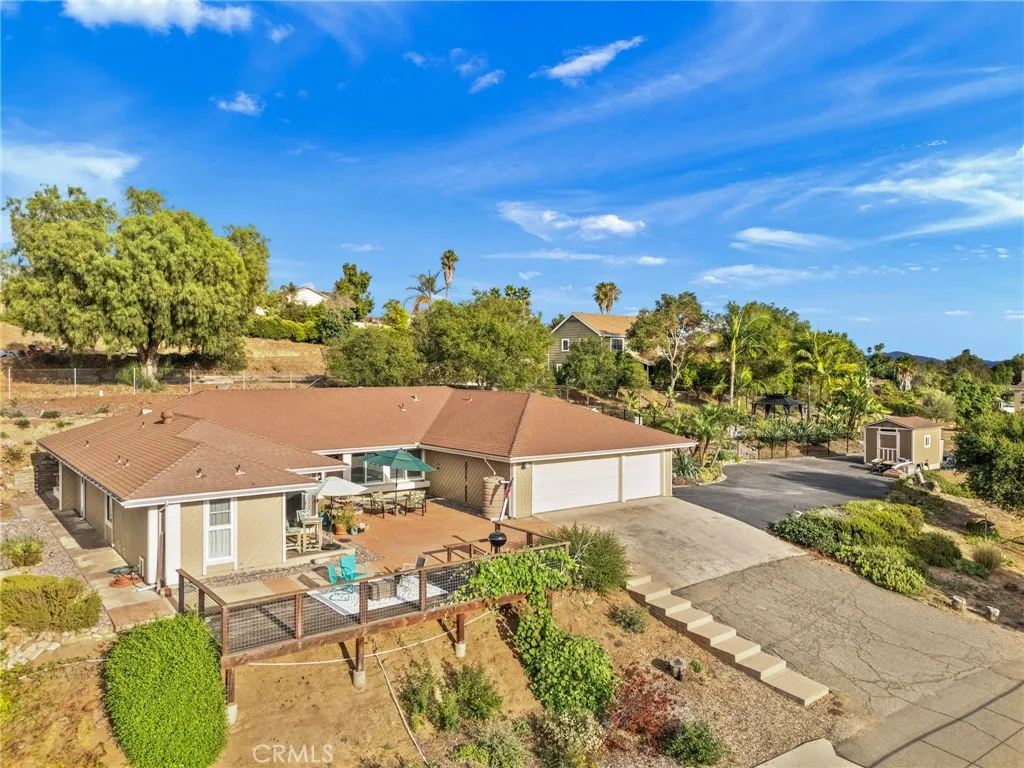Photo #2: OC25191308 Listing 