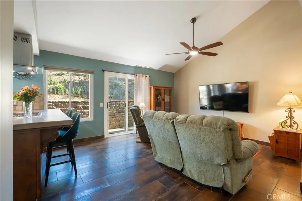 https://cdn.realtyfeed.com/cdn/127/306527535/7bb1c888d6c08a76bb4c22d48d59be42.webp