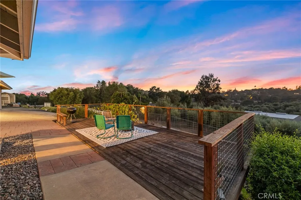 https://cdn.realtyfeed.com/cdn/127/306527535/a729d43604df88953a59ae5767290c28.webp