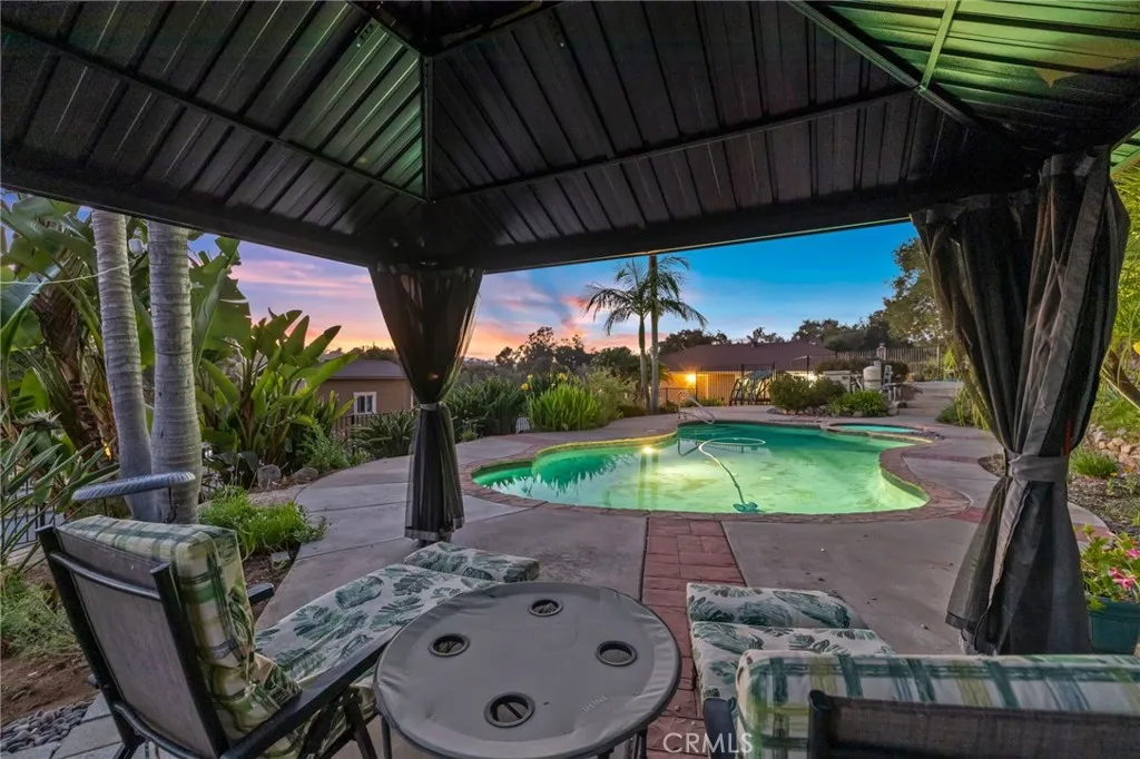 https://cdn.realtyfeed.com/cdn/127/306527535/b3722b723e9dd54e3645848a2cd7ca95.webp