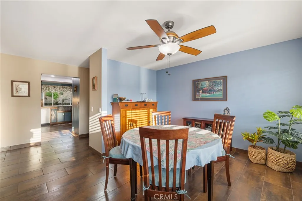 https://cdn.realtyfeed.com/cdn/127/306527535/e9ce1dc8fbe23125cd53a16546b50fa0.webp