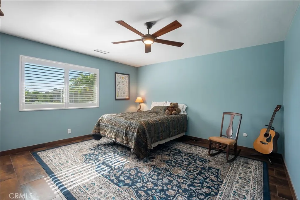 https://cdn.realtyfeed.com/cdn/127/306527535/eb8ed800a8668855776a16c6a4382a39.webp